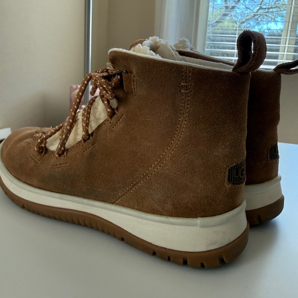 Ugg Lakesider Heritage Women's Brown Ankle Booties Suede Shearling 10 - Picture 4 of 15